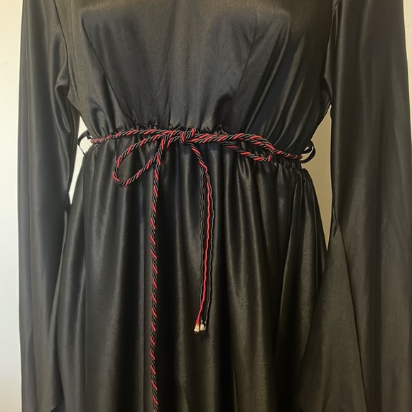 SPIRIT HALLOWEEN. V Neck Long costume womens DRESS size 16W -20W “ - Picture 8 of 15